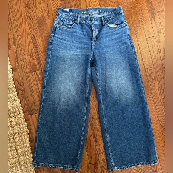 AE Strigid Low-Rise Ultra Wide-Leg Jean 2 Short NWOT - Picture 4 of 7